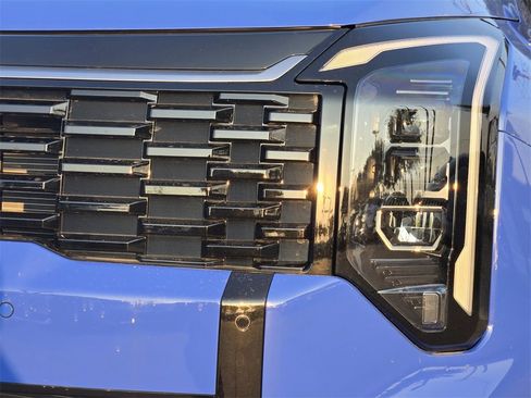 New 2026 Kia Sportage SX image 6