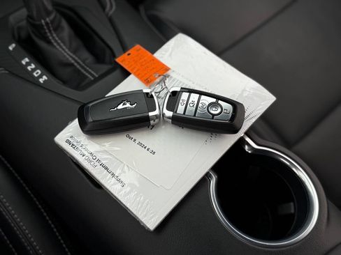 Used 2025 Ford Mustang GT Premium RWD image 5