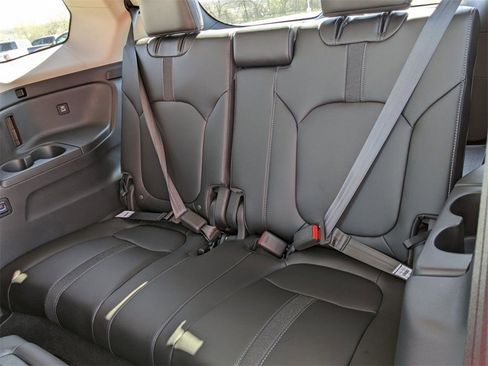 New 2025 Honda Pilot EX-L image 17