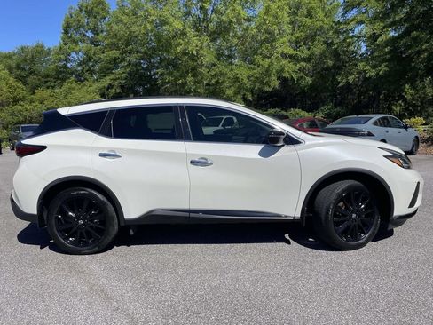 Used 2024 Nissan Murano SV w/ SV Midnight Edition Package FWD image 2