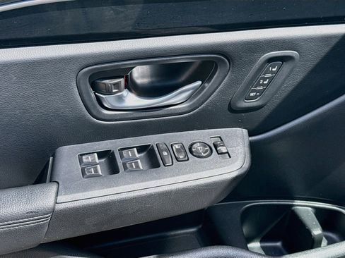 Used 2023 Honda Pilot EX-L image 16