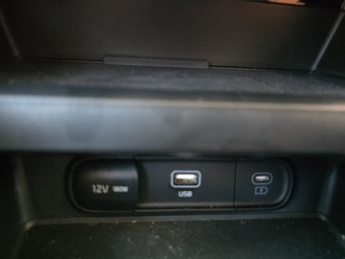 Certified 2025 Kia Soul EX FWD image 19