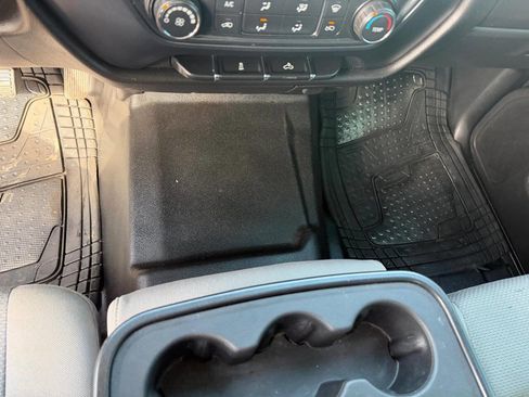 Used 2015 Chevrolet Silverado 3500 W/T image 32