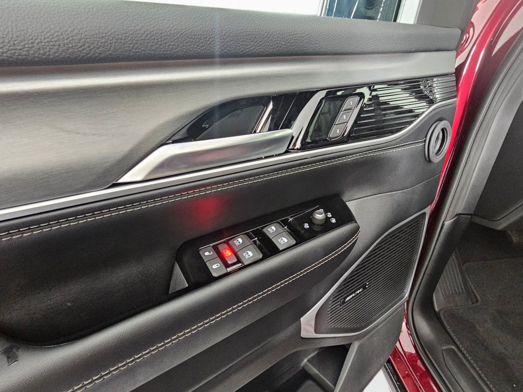 New 2026 Jeep Grand Wagoneer Limited AWD/4WD image 22