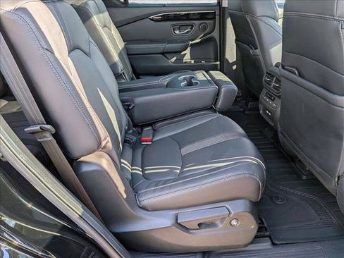 Used 2023 Honda Pilot Touring image 23