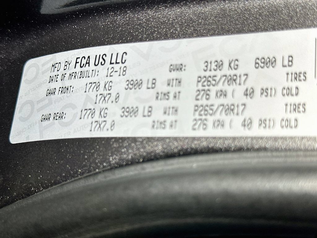 Used 2019 RAM 1500 Classic SLT AWD/4WD image 29