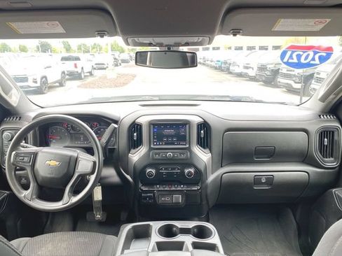 Used 2021 Chevrolet Silverado 2500 Custom w/ Custom Value Package AWD/4WD image 18