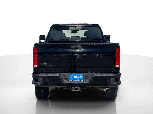 Used 2024 Chevrolet Silverado 2500 LT w/ Midnight Edition image 7