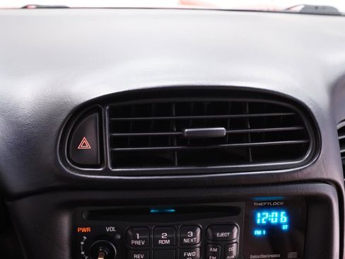 Used 2004 Chevrolet Corvette Convertible w/ Preferred Equipment Group image 22