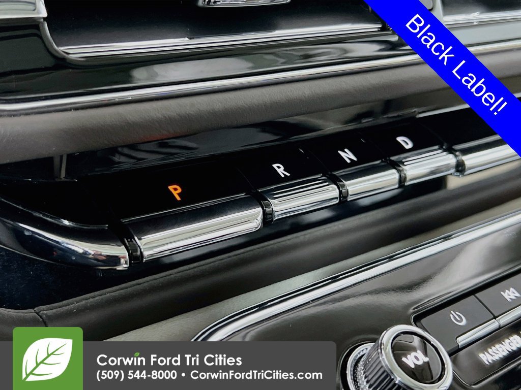 Used 2024 Lincoln Navigator Black Label AWD/4WD image 9