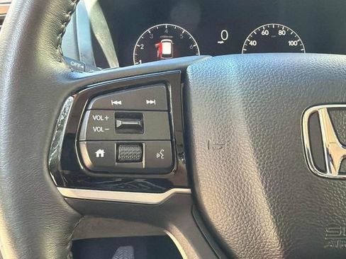 Certified 2025 Honda Odyssey EX-L image 35