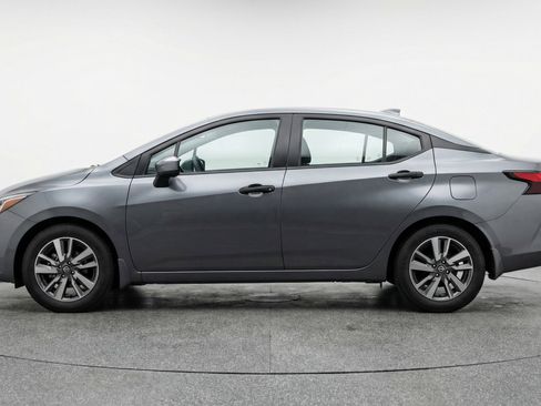 Used 2025 Nissan Versa SV FWD image 5