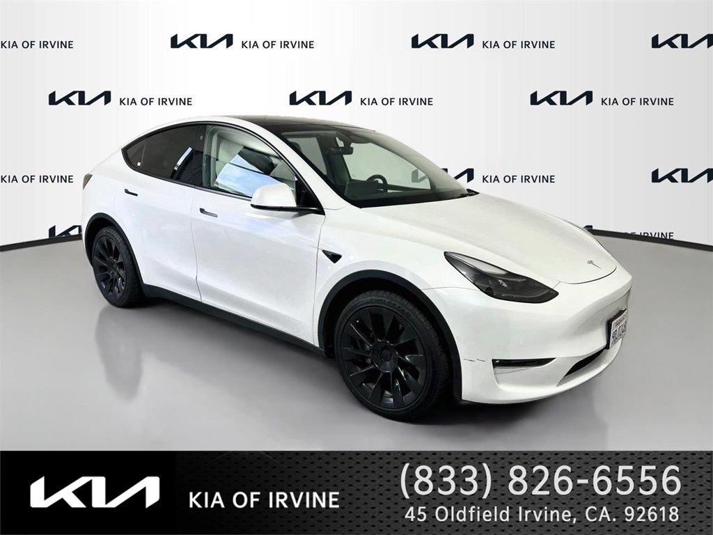 Used 2022 Tesla Model Y Long Range AWD/4WD image 1