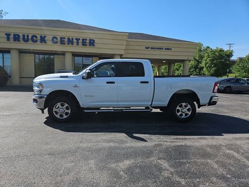 Used 2024 RAM 2500 Big Horn w/ Off Road Package AWD/4WD image 2