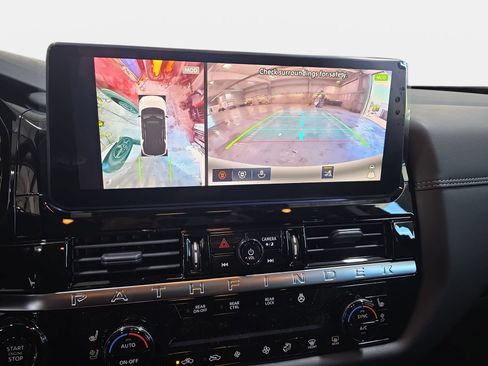 New 2026 Nissan Pathfinder Platinum FWD image 23