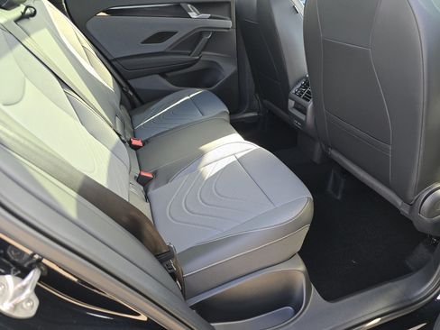 New 2026 Volkswagen Tiguan SE R-Line image 17