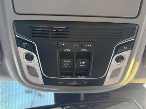 Used 2019 Honda Ridgeline RTL-E image 42