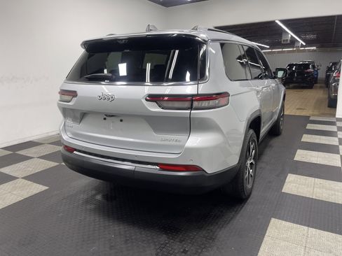 Used 2024 Jeep Grand Cherokee L Limited w/ Luxury Tech Group II AWD/4WD image 5