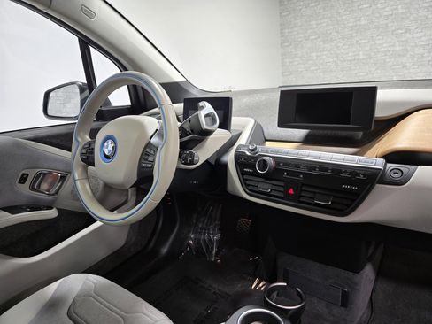 Used 2018 BMW i3 94Ah w/Range Extender image 49