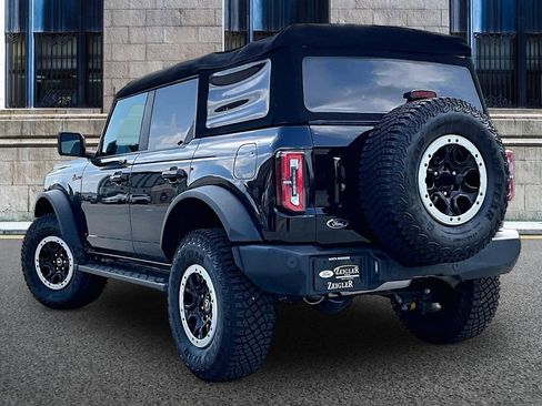 Certified 2023 Ford Bronco Outer Banks w/ Sasquatch Package AWD/4WD image 10