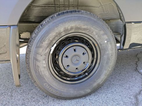 New 2025 Mercedes-Benz Sprinter 2500 image 13