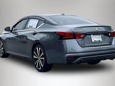 Used 2022 Nissan Altima 2.5 SR FWD image 4