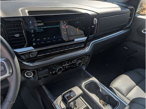 Used 2025 Chevrolet Silverado 1500 RST image 25