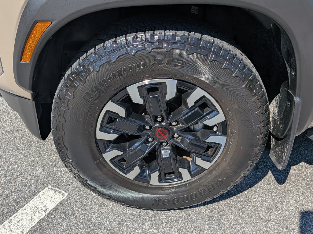 Used 2022 Nissan Frontier Pro-X RWD image 6