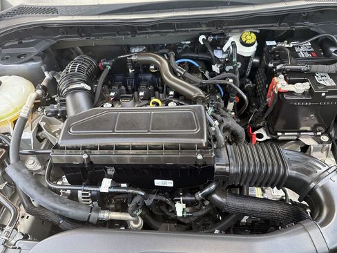 Used 2024 Ford Escape ST-Line FWD image 11