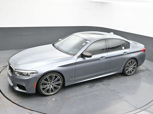 Used 2018 BMW M550i xDrive image 15
