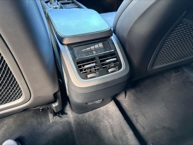 Used 2022 Volvo XC90 T5 Momentum FWD image 23
