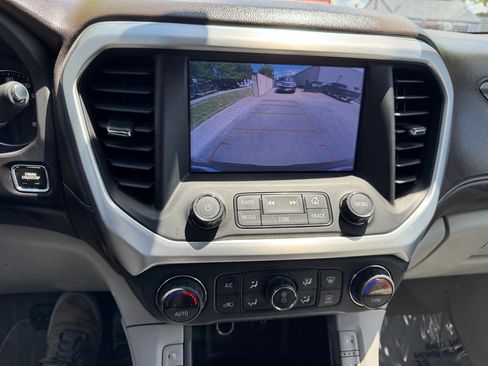 Used 2018 GMC Acadia SLT FWD image 23