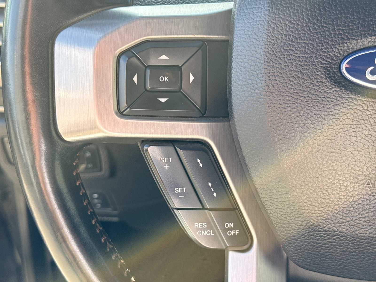 Used 2020 Ford F450 Platinum w/ FX4 Off-Road Package AWD/4WD image 22