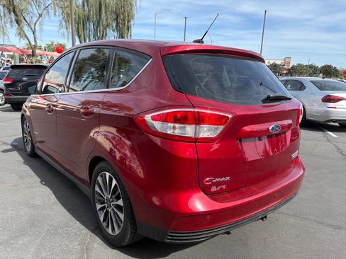 Used 2017 Ford C-MAX Titanium w/ Equipment Group 301A image 6