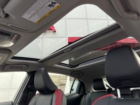 New 2026 Toyota Prius Plug-In Hybrid image 24