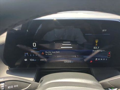 Used 2026 Chevrolet Equinox LT AWD/4WD image 11