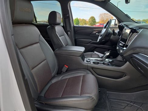 Certified 2023 Chevrolet Traverse High Country w/ LPO, Floor Liner Package image 29