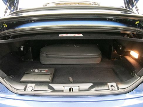 Used 2016 Ferrari California T RWD image 44