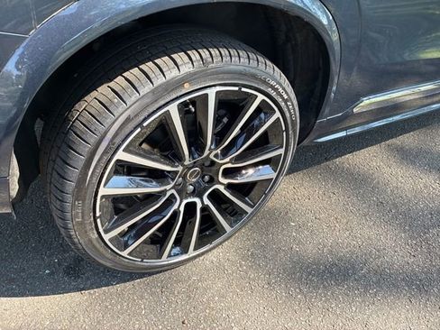 New 2026 Volvo XC90 B6 Plus w/ Protection Package Premier AWD/4WD image 16