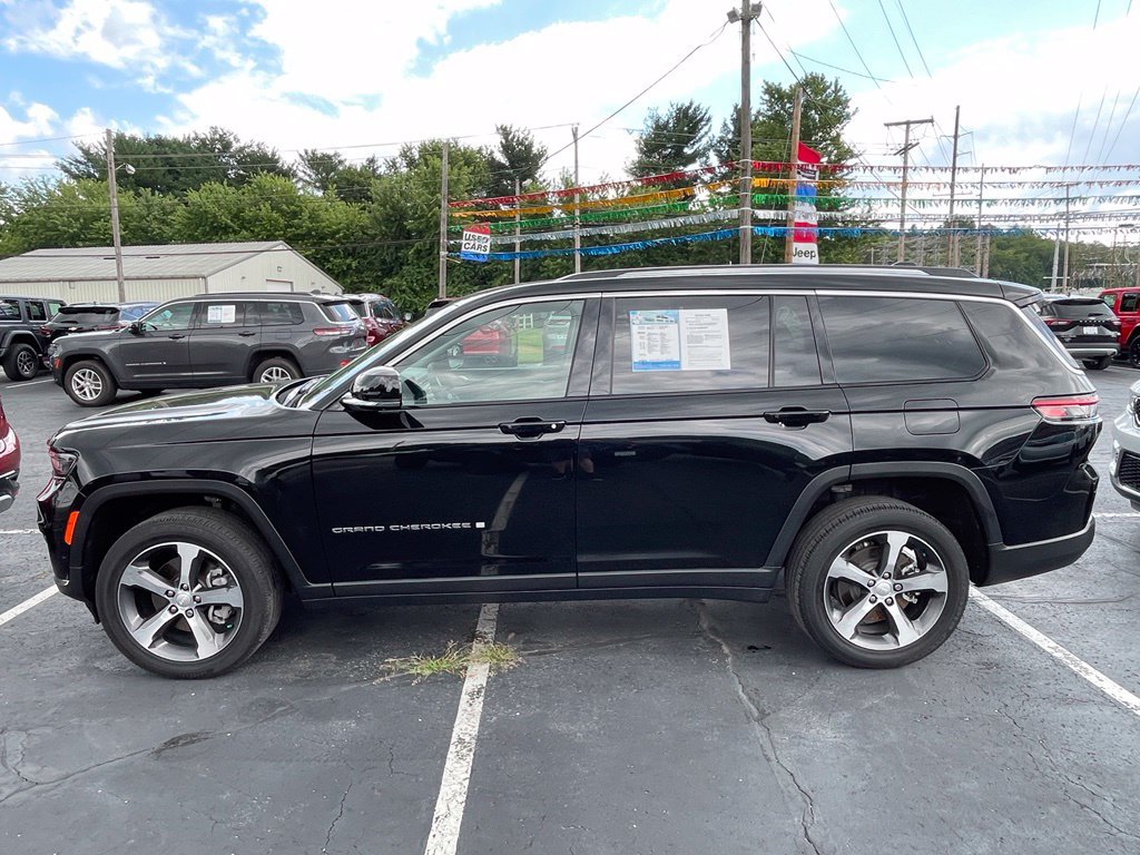 Used 2023 Jeep Grand Cherokee L Limited w/ Luxury Tech Group II AWD/4WD image 8