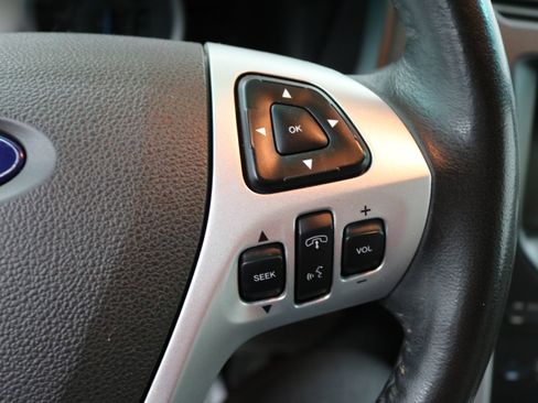 Used 2012 Ford Explorer XLT image 14