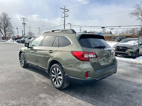 Used 2017 Subaru Outback 3.6R Limited image 11