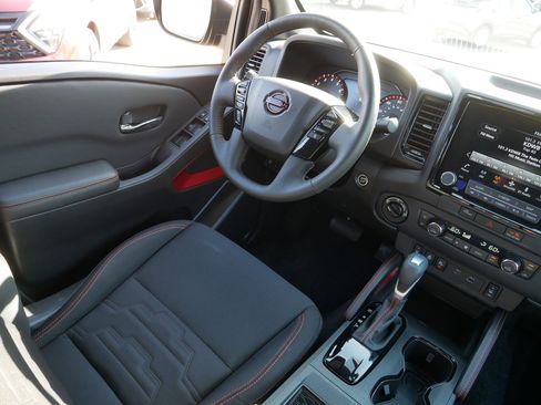 Certified 2023 Nissan Frontier PRO-4X w/ Pro Convenience Package image 9