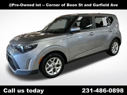 Used 2023 Kia Soul LX w/ LX Technology Package