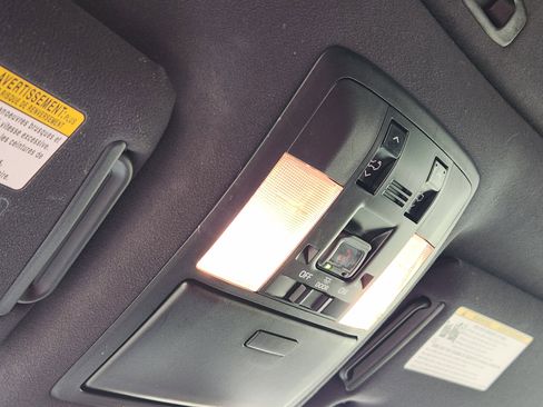 Used 2022 Lexus GX 460 Luxury w/ Off Road Package image 30