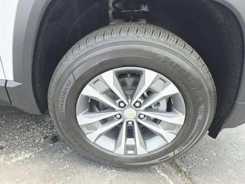 New 2026 Chevrolet Equinox LT w/ Convenience Package II FWD image 13