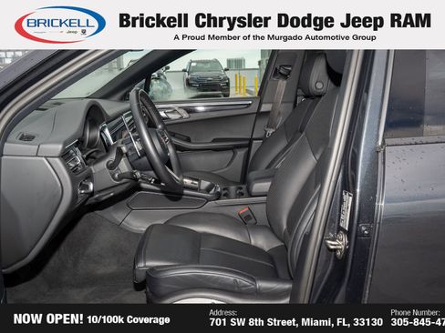 Used 2024 Porsche Macan image 16