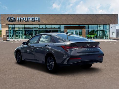 New 2026 Hyundai Elantra Sport FWD image 5