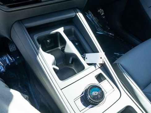 New 2026 Volkswagen Tiguan SE image 20