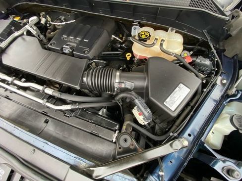 Used 2020 Chevrolet Silverado 1500 Custom w/ Custom Value Package image 30